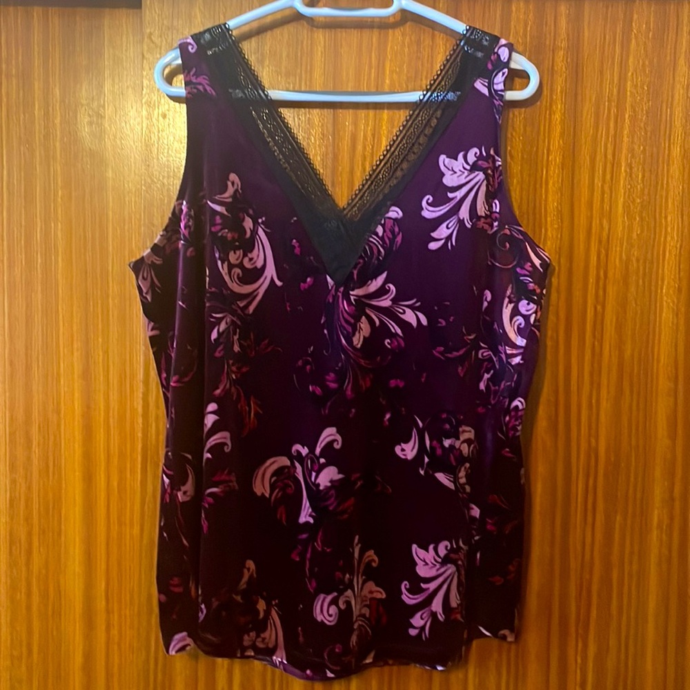 By Michel Studio, this velvet-like, jewel-toned tank top has maybe worn once.